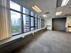 Zhongshan Mall (D12), Office #553689241